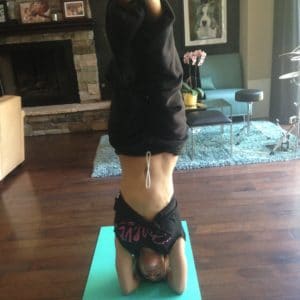 leaked pic of kaley cuoco doing a yoga pose