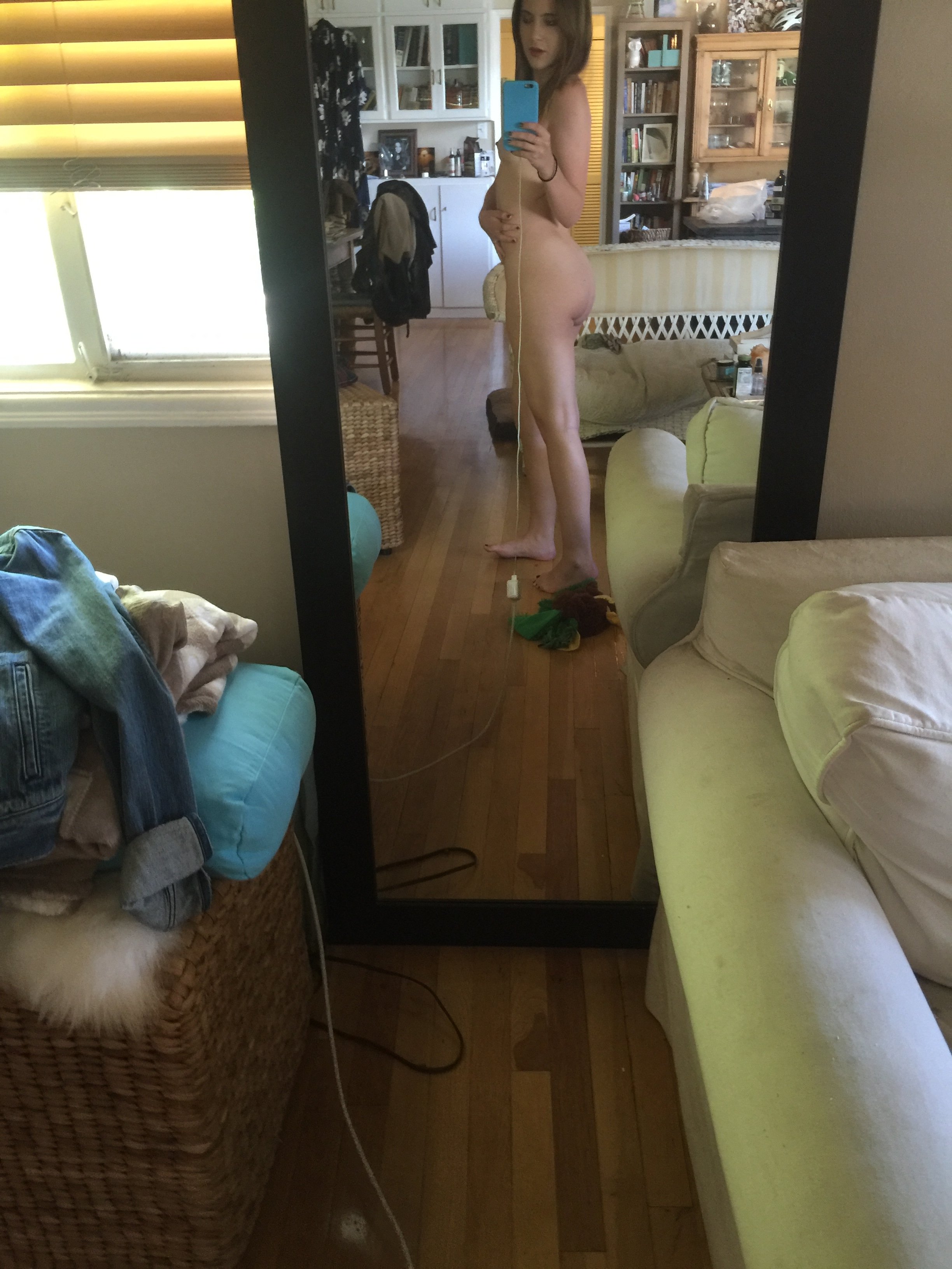 Alexa nikolas topless