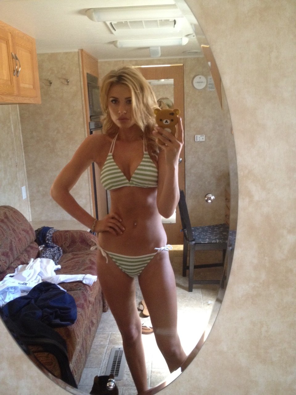 Actress Aly Michalka Nude Photos Leaked By The Fappening